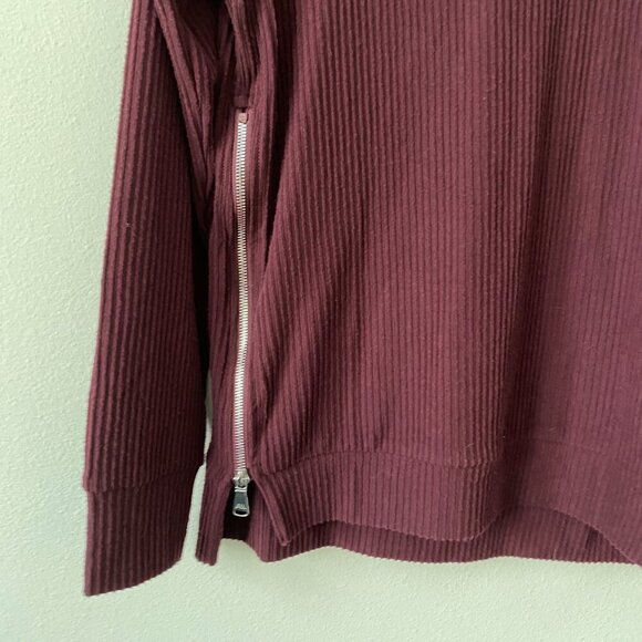 Andrew Marc New York | NWOT Sport Ribbed Funnel Neck Pullover Maroon Size Medium - Picture 4 of 8